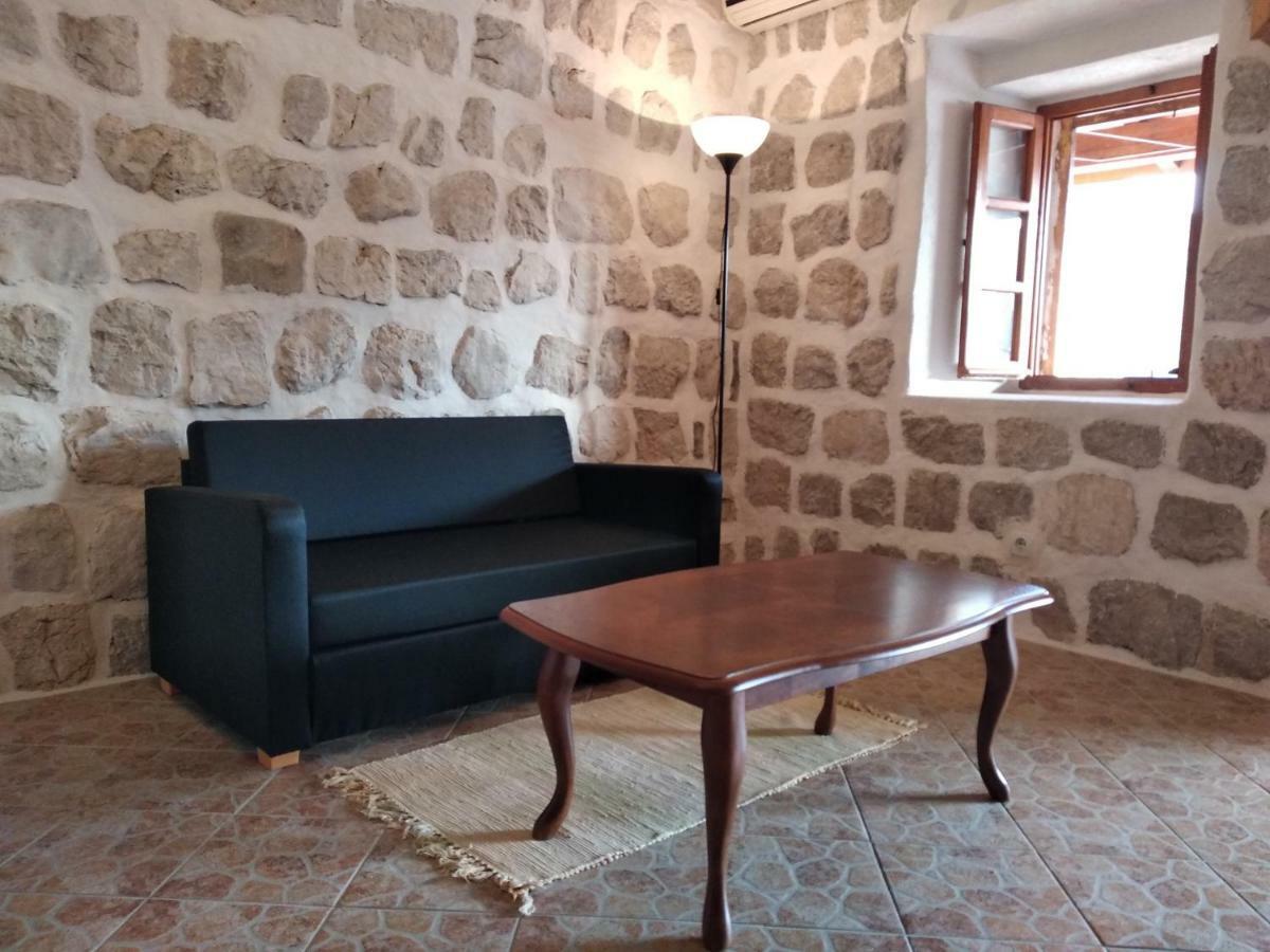 Apartament Old House Perast Zewnętrze zdjęcie